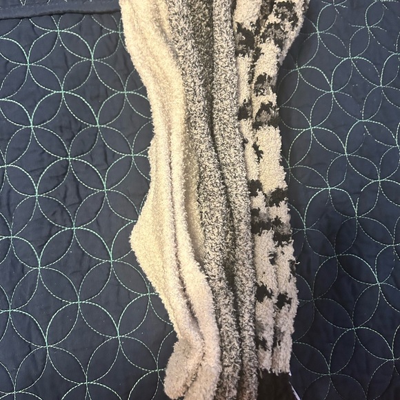 3 pack fuzzy socks - Picture 2 of 3